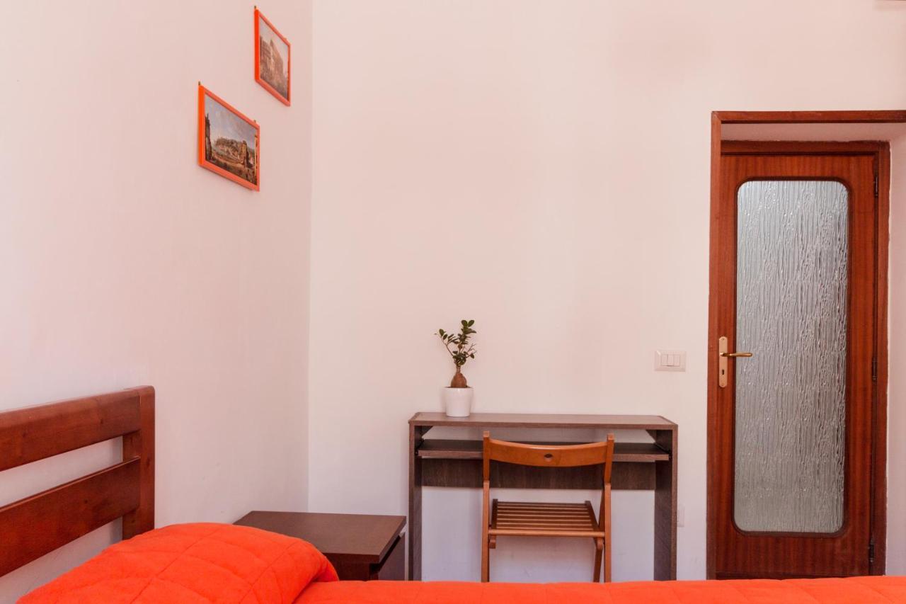 Couette-café Etnuvio, Double In